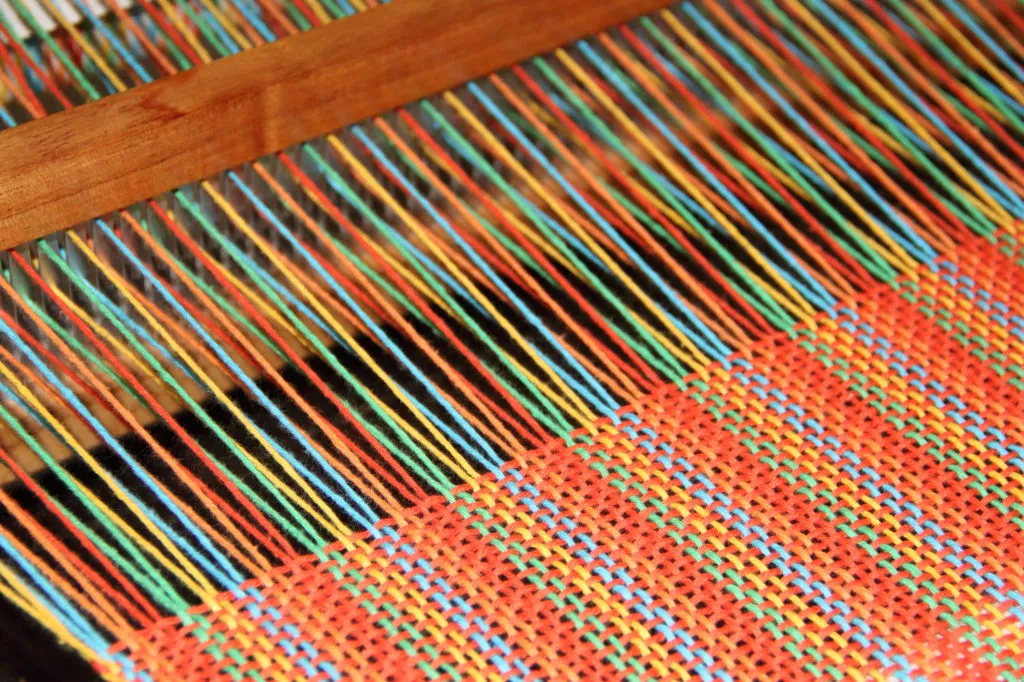 Flax Fiber Fabric Guide: Benefits and Applications in Apparel