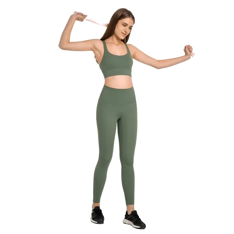 Women’s Bareback Yoga Set Manufacturer | Sporty Bra & High-Waisted Leggings Activewear Supplier
